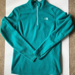 New North Fave fleece jacket. Pet free and smoke free